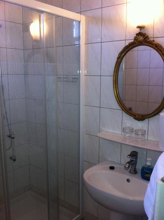 Hotel Romantik Budapest Zimmer foto