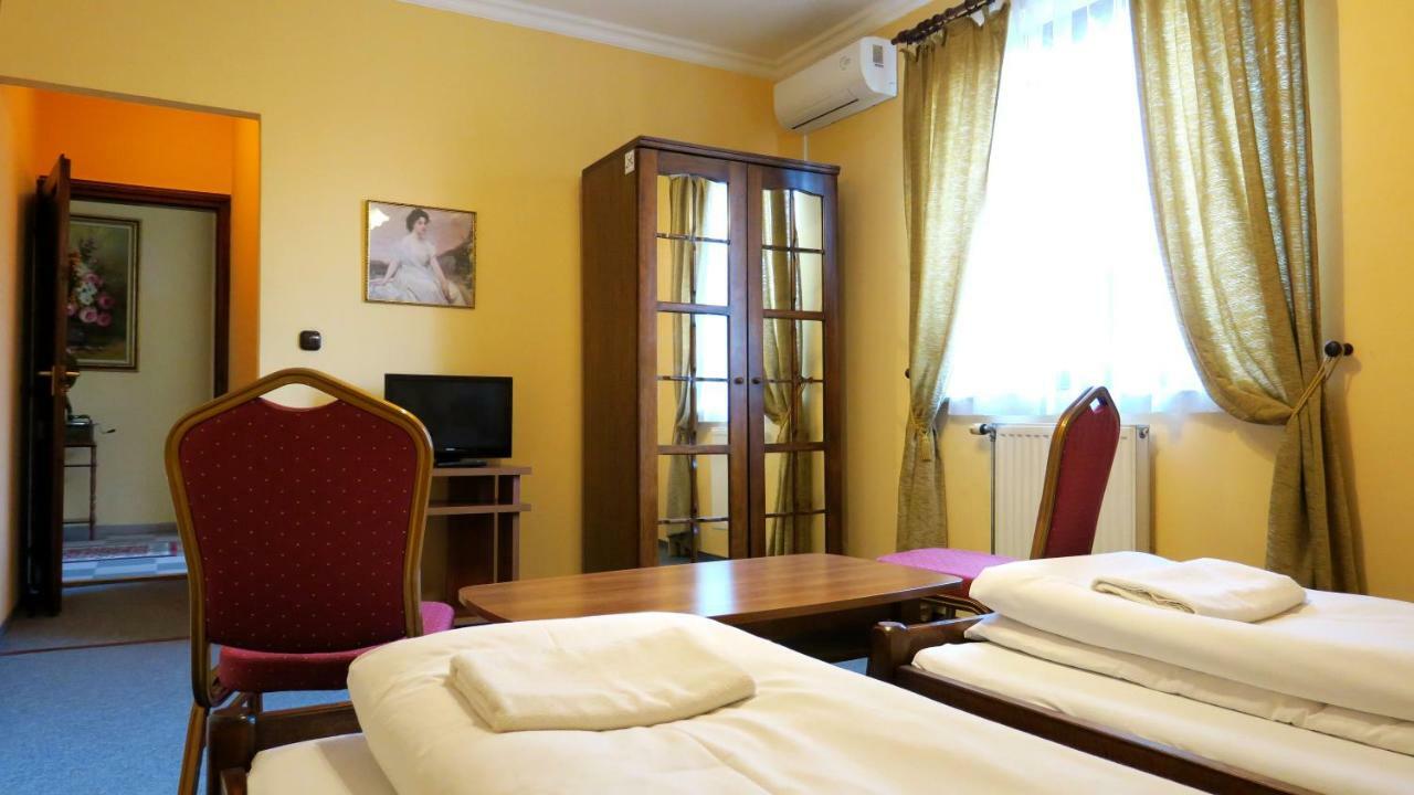 Hotel Romantik Budapest Exterior foto